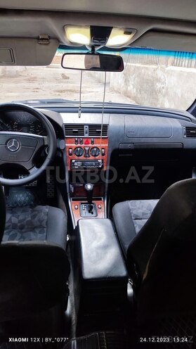 Mercedes C 220 1999, 545,000 km - 2.2 l - Bakı