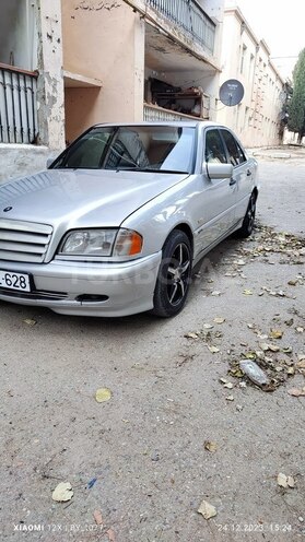Mercedes C 220 1999, 545,000 km - 2.2 l - Bakı