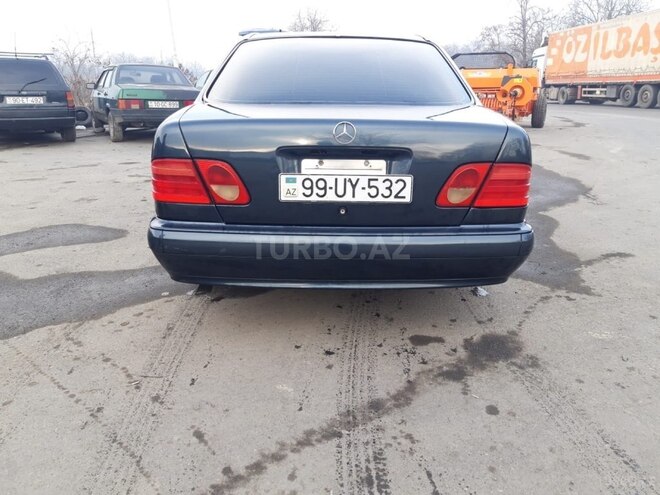 Mercedes E 230 1996, 400,000 km - 2.3 l - Qax