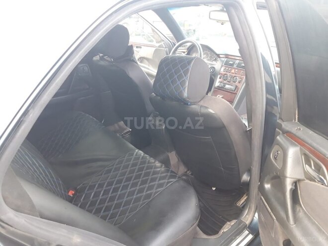Mercedes E 230 1996, 400,000 km - 2.3 l - Qax