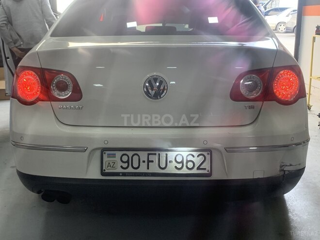 Volkswagen Passat 2009, 300,000 km - 1.8 l - Bakı