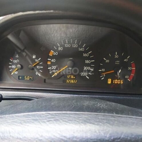 Mercedes C 220 1999, 323,822 km - 2.2 l - Qəbələ