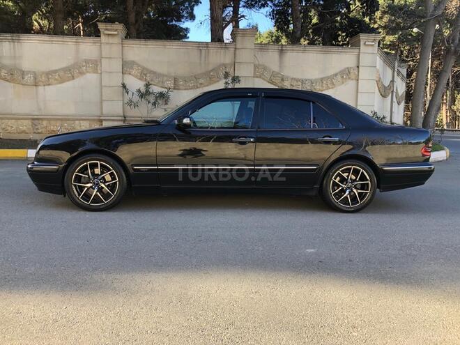 Mercedes E 270 2001, 364,217 km - 2.7 l - Bakı