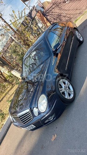 Mercedes E 220 2008, 285,000 km - 2.2 l - Beyləqan