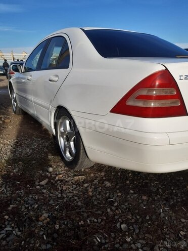 Mercedes C 200 2001, 250,000 km - 2.0 l - Gəncə