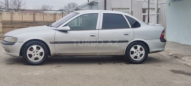 Opel Vectra 1996, 75,000 km - 1.8 l - Gəncə