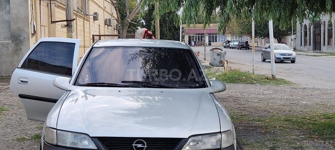 Opel Vectra 1996, 75,000 km - 1.8 l - Gəncə