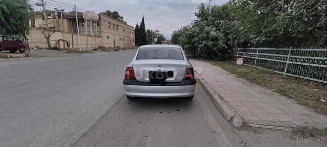 Opel Vectra 1996, 75,000 km - 1.8 l - Gəncə