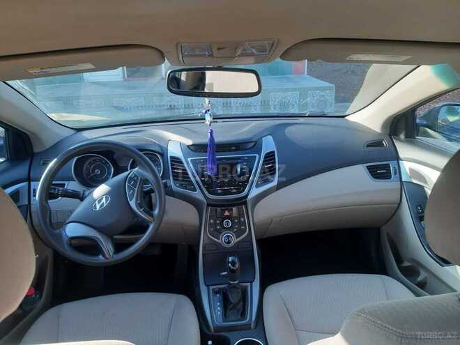 Hyundai Elantra 2016, 248,000 km - 1.8 l - Masallı