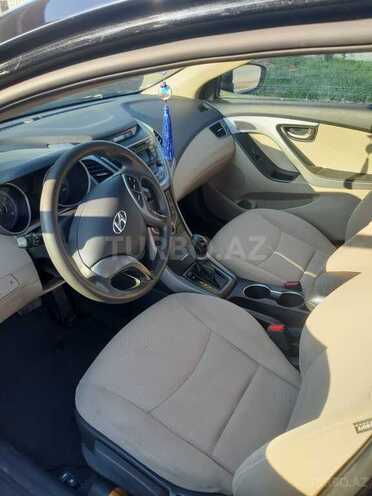 Hyundai Elantra 2016, 248,000 km - 1.8 l - Masallı
