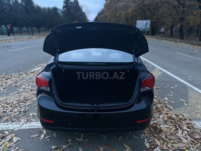 Hyundai Elantra 2016, 248,000 km - 1.8 l - Masallı