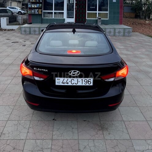 Hyundai Elantra 2016, 248,000 km - 1.8 l - Masallı