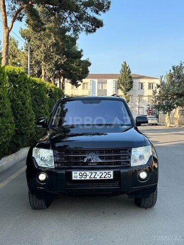Mitsubishi Pajero 2009, 140,000 km - 3.0 l - Bakı