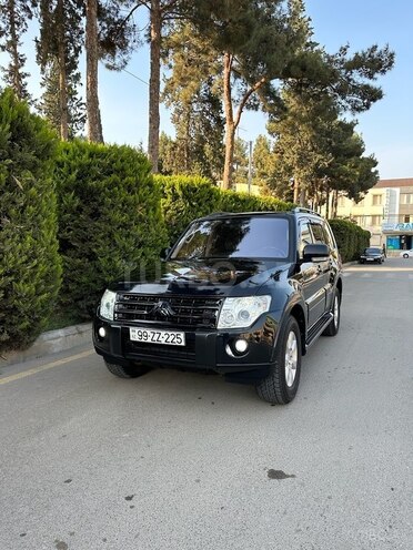 Mitsubishi Pajero 2009, 140,000 km - 3.0 l - Bakı