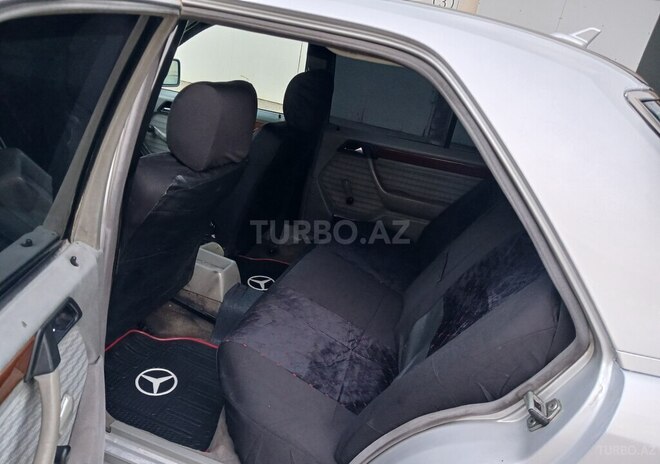 Mercedes E 250 1990, 345,480 km - 2.5 л - Bakı