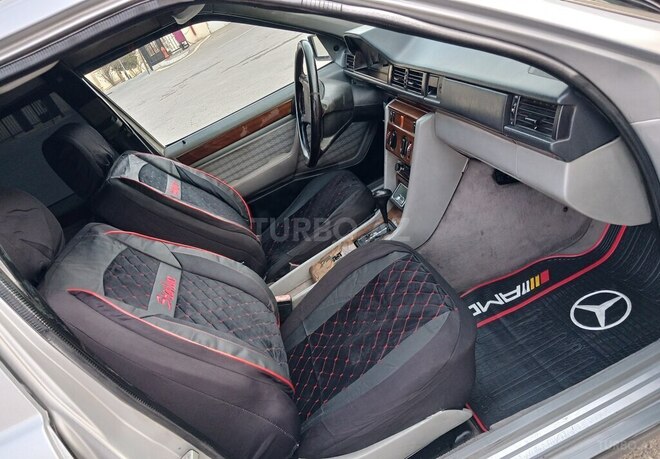 Mercedes E 250 1990, 345,480 km - 2.5 л - Bakı