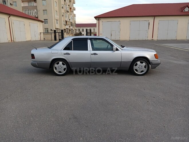 Mercedes E 250 1990, 345,480 km - 2.5 л - Bakı