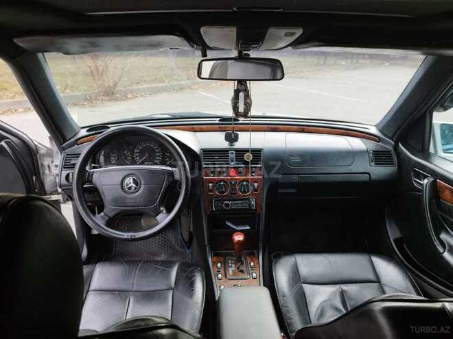 Mercedes C 180 2000, 345,400 km - 1.8 l - Yevlax