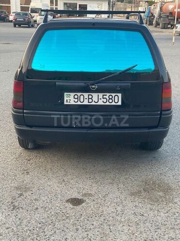 Opel Astra 1995, 330,000 km - 1.6 л - Bakı