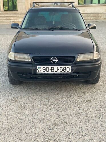 Opel Astra 1995, 330,000 km - 1.6 л - Bakı