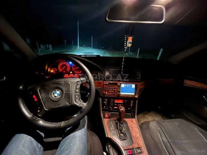 BMW 528 1996, 422,310 km - 2.8 l - Şamaxı