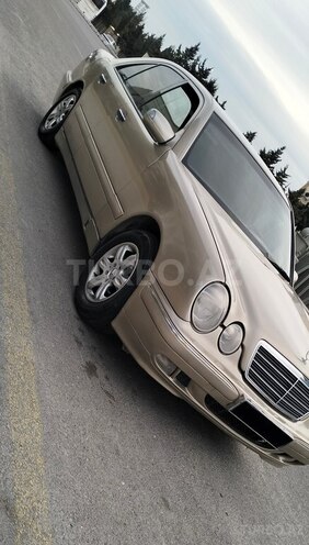 Mercedes E 240 1998, 301,000 km - 2.4 l - Bakı