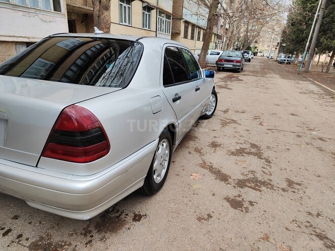 Mercedes C 220 1999, 249,000 km - 2.2 l - Gəncə