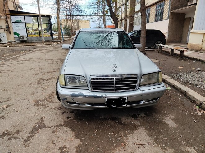 Mercedes C 220 1999, 249,000 km - 2.2 l - Gəncə