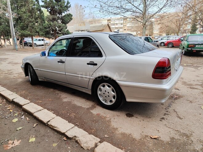 Mercedes C 220 1999, 249,000 km - 2.2 l - Gəncə