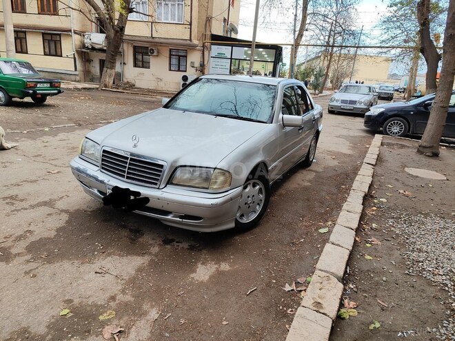 Mercedes C 220 1999, 249,000 km - 2.2 l - Gəncə