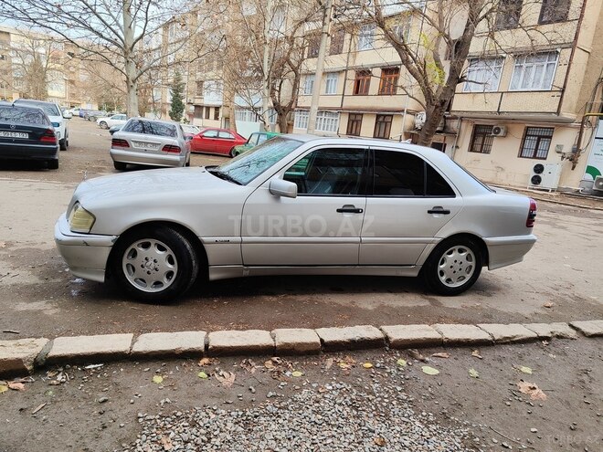 Mercedes C 220 1999, 249,000 km - 2.2 l - Gəncə
