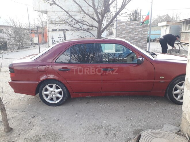 Mercedes C 240 1997, 380,000 km - 2.4 л - Sumqayıt