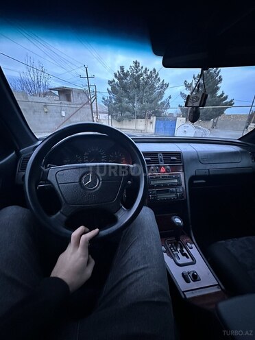 Mercedes C 220 1999, 413,075 km - 2.2 л - Bakı