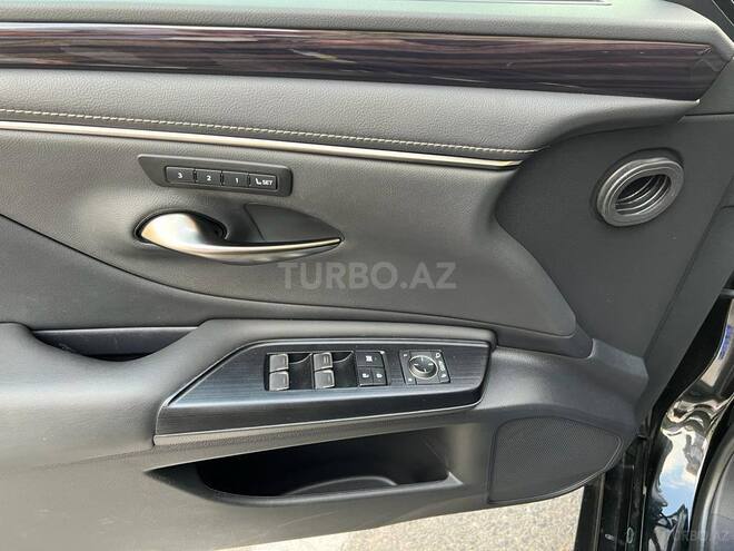 Lexus ES 300h 2021, 45,000 km - 2.5 l - Bakı