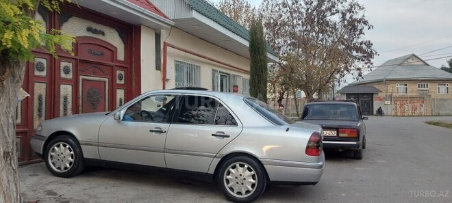 Mercedes C 200 1997, 305,000 km - 2.0 л - Ağcabədi