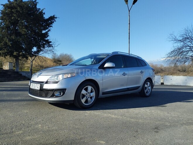 Renault Megane 2012, 327,482 km - 1.5 l - İsmayıllı