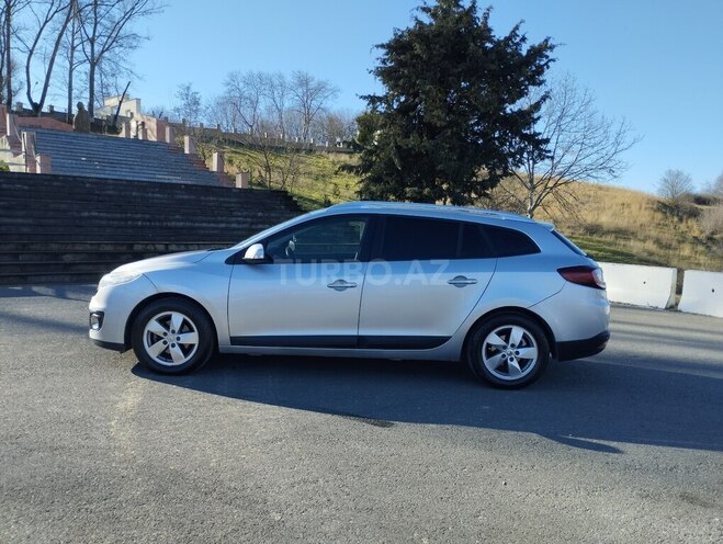 Renault Megane 2012, 327,482 km - 1.5 l - İsmayıllı