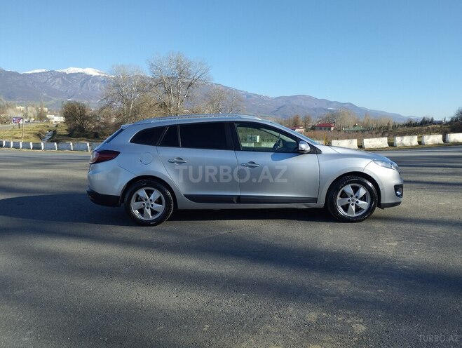 Renault Megane 2012, 327,482 km - 1.5 l - İsmayıllı