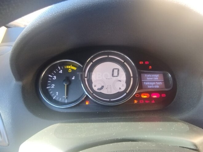 Renault Megane 2012, 327,482 km - 1.5 l - İsmayıllı
