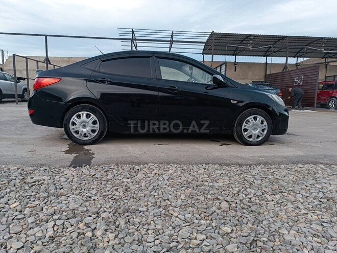 Hyundai Accent 2011, 250,000 km - 1.4 л - Bakı