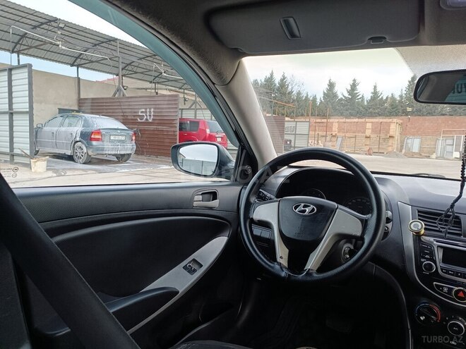 Hyundai Accent 2011, 250,000 km - 1.4 л - Bakı