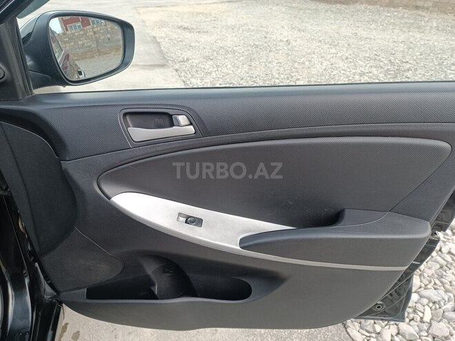 Hyundai Accent 2011, 250,000 km - 1.4 л - Bakı