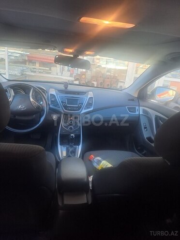 Hyundai Elantra 2015, 202,777 km - 1.8 l - Bakı
