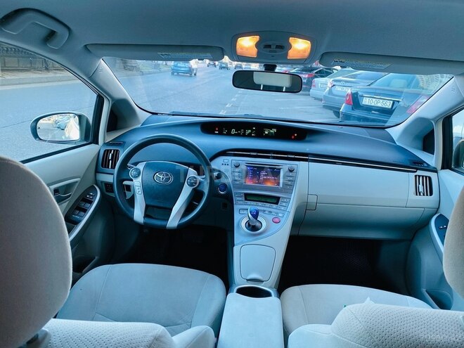 Toyota Prius 2014, 197,000 km - 1.8 l - Bakı