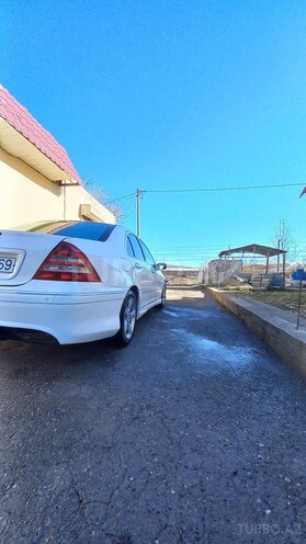 Mercedes C 200 2006, 280,900 km - 2.0 л - Şirvan