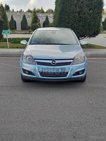 Opel Astra 2009, 202,500 km - 1.4 l - Gəncə