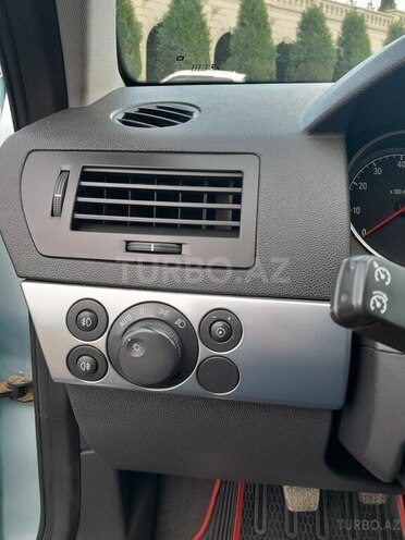 Opel Astra 2009, 202,500 km - 1.4 l - Gəncə