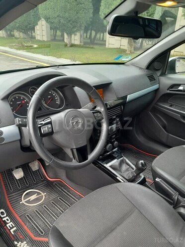 Opel Astra 2009, 202,500 km - 1.4 l - Gəncə