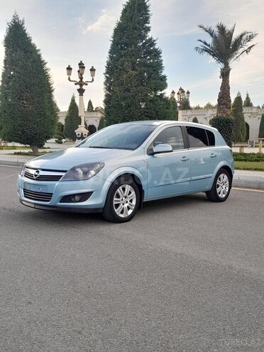 Opel Astra 2009, 202,500 km - 1.4 l - Gəncə