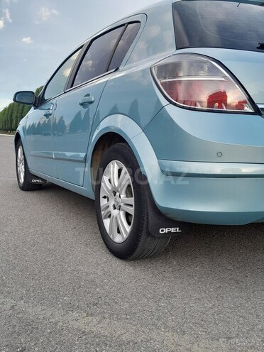 Opel Astra 2009, 202,500 km - 1.4 l - Gəncə